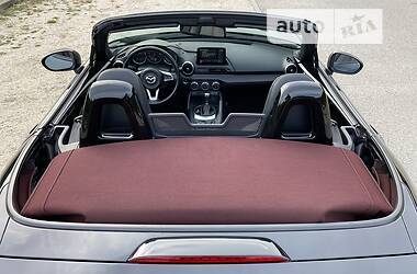 Родстер Mazda MX-5 2017 в 