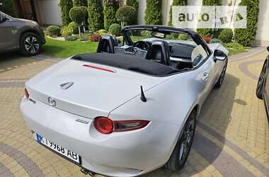 Родстер Mazda MX-5 2015 в 