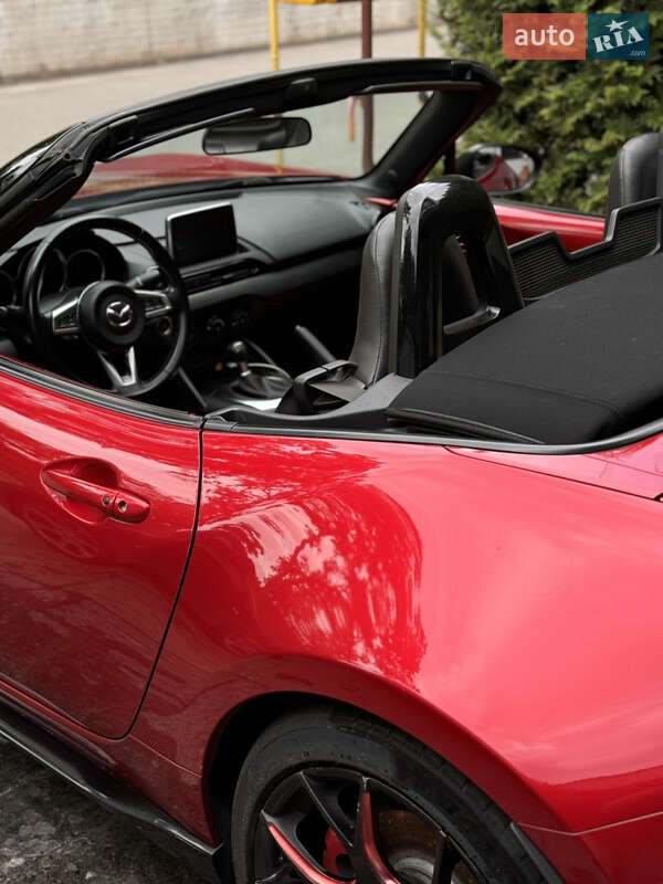 Родстер Mazda MX-5 2015 в Козині
