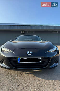 Родстер Mazda MX-5 2018 в 
