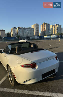 Родстер Mazda MX-5 2016 в 