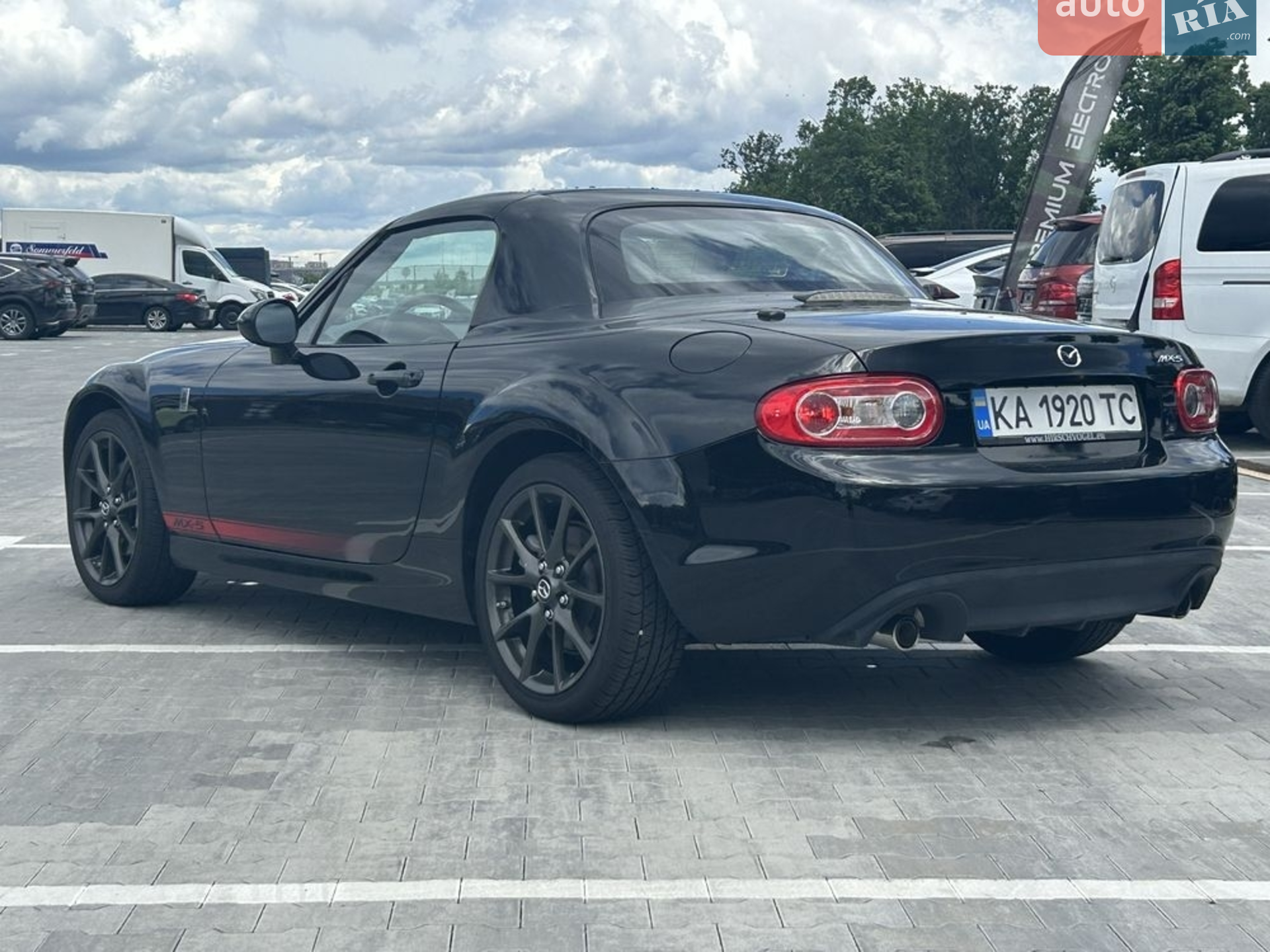 2013 Mazda MX-5 - мініатюра 9