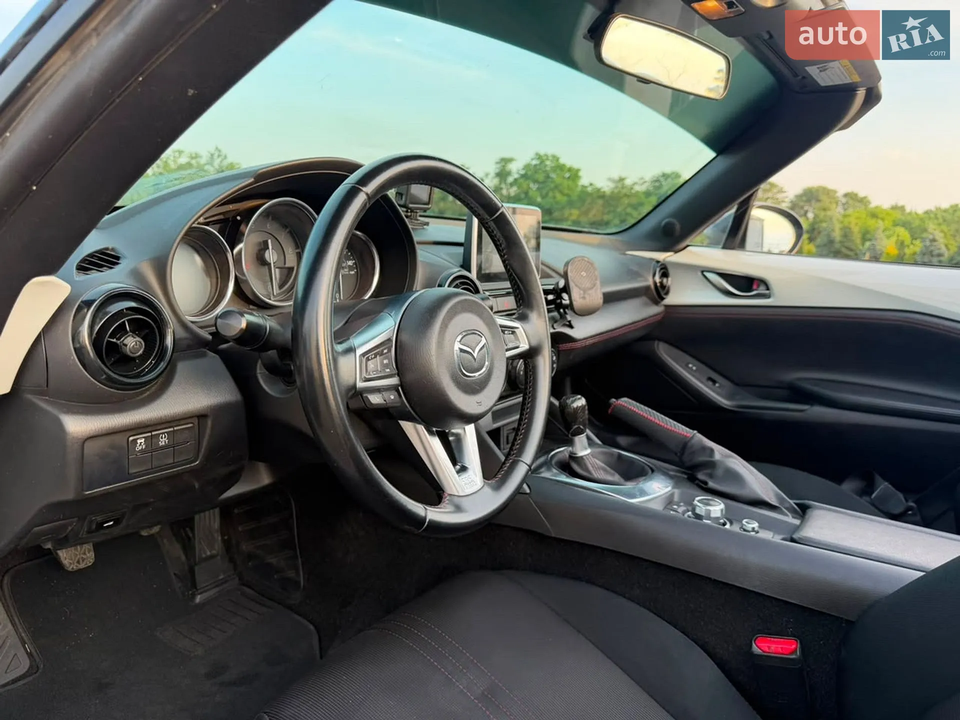 2015 Mazda MX-5 - мініатюра 11