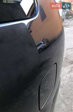 Минивэн Mazda Premacy 2004 в 