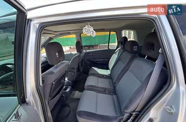 Минивэн Mazda Premacy 2003 в 