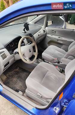 Минивэн Mazda Premacy 2002 в 