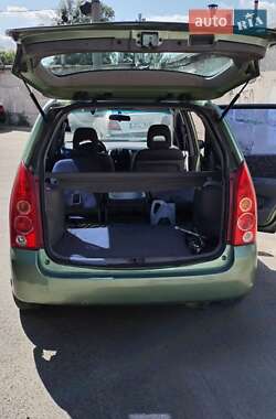 Минивэн Mazda Premacy 2002 в 