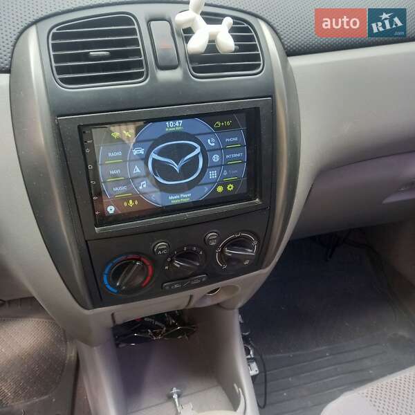Минивэн Mazda Premacy 2003 в Вишневом