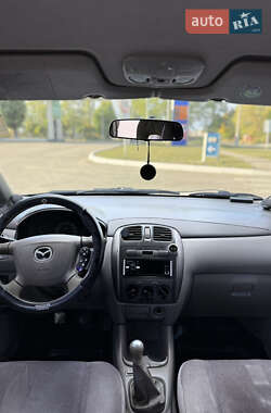 Минивэн Mazda Premacy 2000 в 