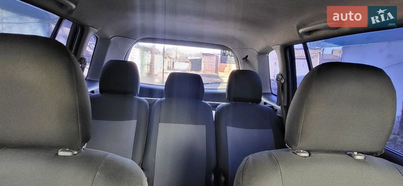 Минивэн Mazda Premacy 2003 в Запорожье фото 14 Минивэн Mazda Premacy 2003 в Запорожье