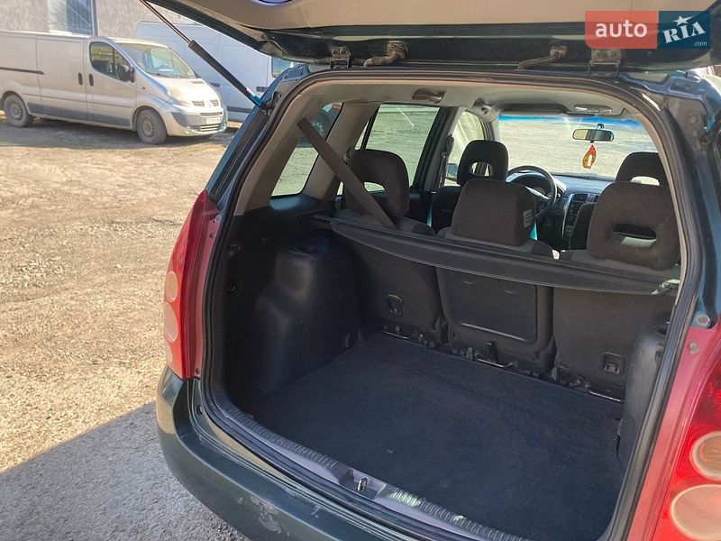 Минивэн Mazda Premacy 2002 в Черновцах