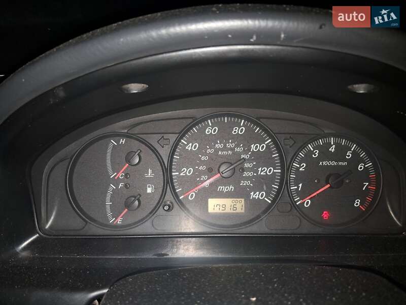 Седан Mazda Protege 2002 в Черновцах