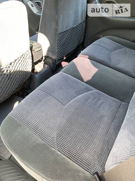Позашляховик / Кросовер Mazda Tribute 2004 в Херсоні