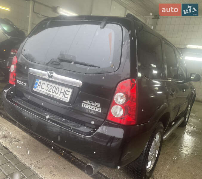 Внедорожник / Кроссовер Mazda Tribute 2004 в Луцке