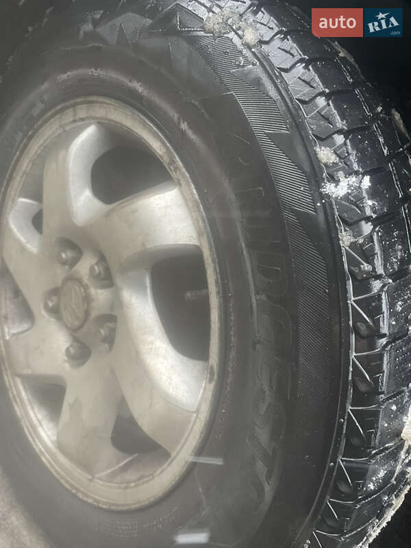 Внедорожник / Кроссовер Mazda Tribute 2004 в Луцке
