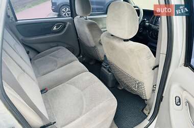 Внедорожник / Кроссовер Mazda Tribute 2001 в 