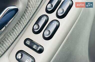 Внедорожник / Кроссовер Mazda Tribute 2001 в 