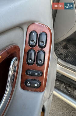 Внедорожник / Кроссовер Mazda Tribute 2002 в 