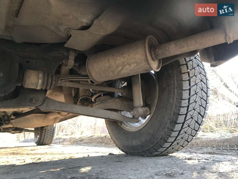 Внедорожник / Кроссовер Mazda Tribute 2001 в Харькове