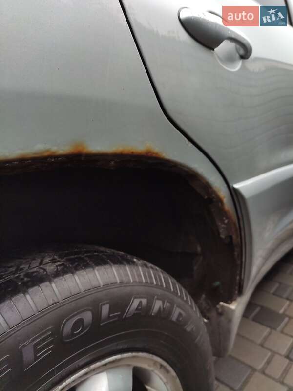 Позашляховик / Кросовер Mazda Tribute 2003 в Дніпрі