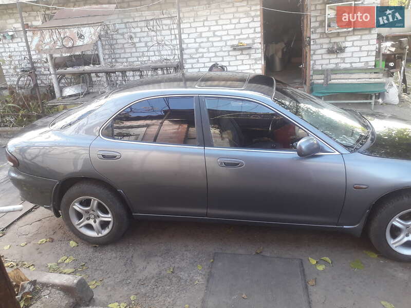 Седан Mazda Xedos 6 1992 в Кам'янець-Подільському фото 3 Седан Mazda Xedos 6 1992 в Кам'янець-Подільському