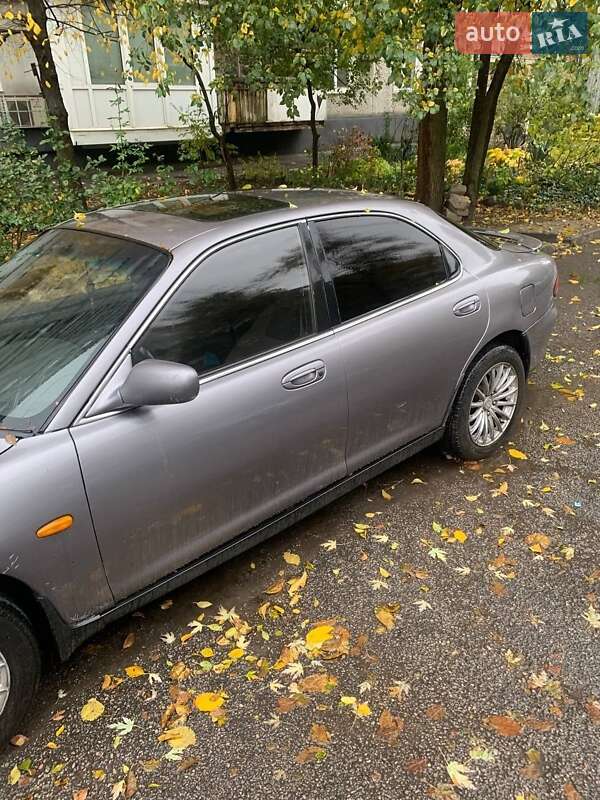 Седан Mazda Xedos 6 1993 в Запоріжжі