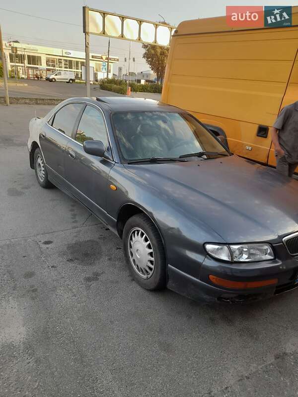 Седан Mazda Xedos 9 1995 в Черкасах