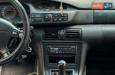 Седан Mazda Xedos 9 1993 в 