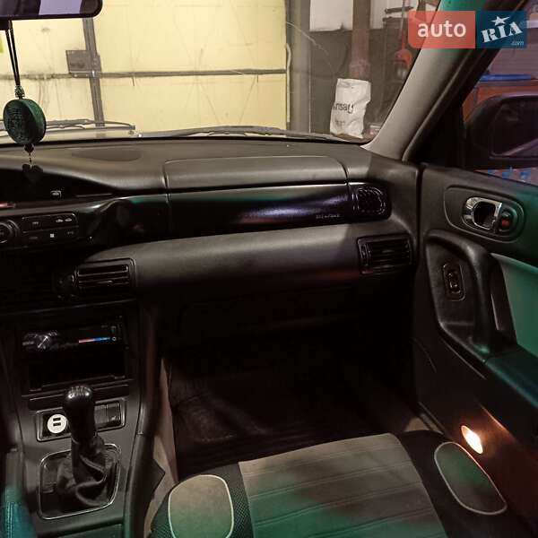 Седан Mazda Xedos 9 1995 в Знаменке