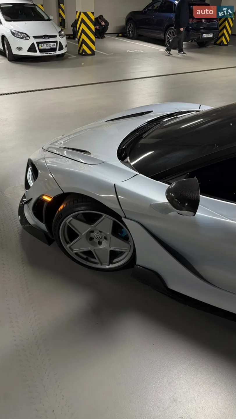 2018 McLaren 720S - мініатюра 16