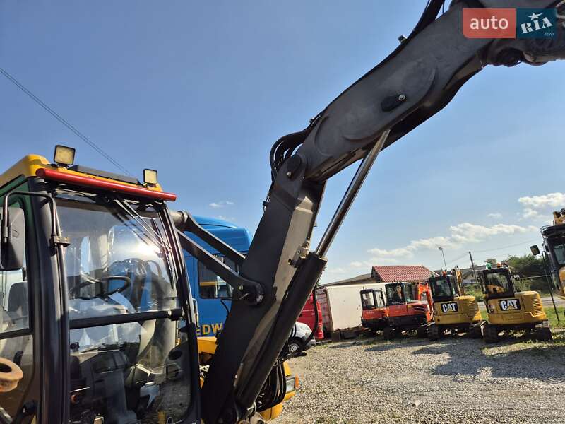 Колесный экскаватор Mecalac 12MXT 2011 в Бучаче фото 2 Колесный экскаватор Mecalac 12MXT 2011 в Бучаче