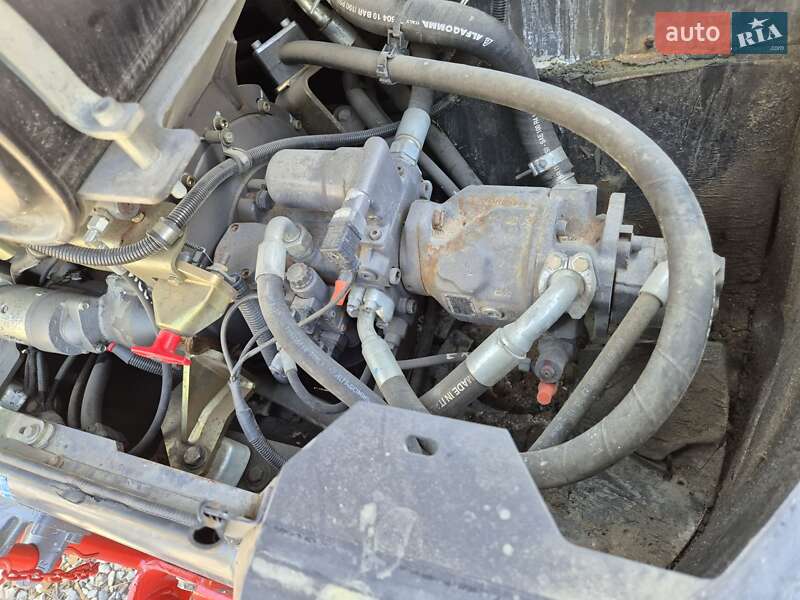 Колесный экскаватор Mecalac 12MXT 2011 в Бучаче фото 8 Колесный экскаватор Mecalac 12MXT 2011 в Бучаче