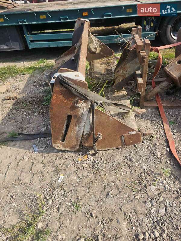 Колесный экскаватор Mecalac 12MXT 2011 в Бучаче фото 30 Колесный экскаватор Mecalac 12MXT 2011 в Бучаче