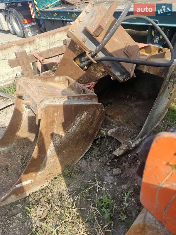 Колесный экскаватор Mecalac 12MXT 2011 в Бучаче фото 32 Колесный экскаватор Mecalac 12MXT 2011 в Бучаче