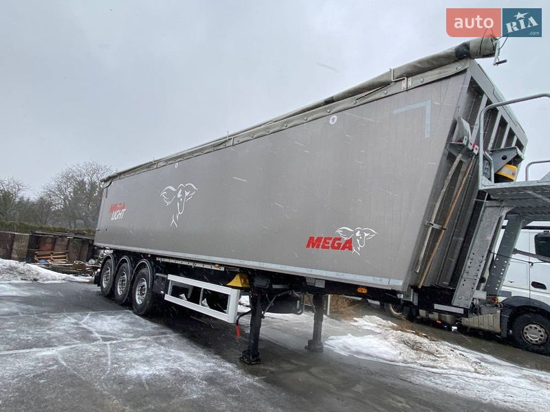 Зерновоз - напівпричіп MEGA Light 3 2023 в Луцьку фото Зерновоз - напівпричіп MEGA Light 3 2023 в Луцьку