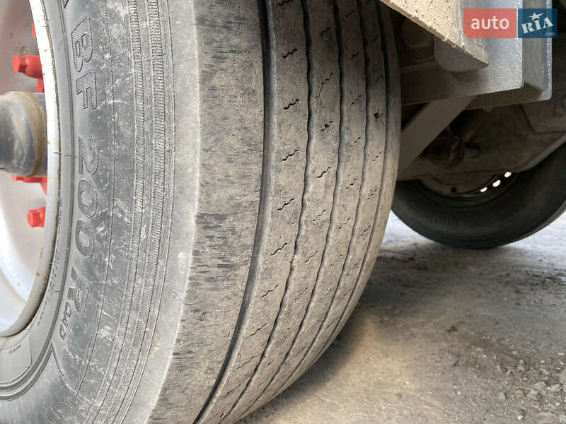 Зерновоз - полуприцеп MEGA MNW 2008 в Житомире фото 6 Зерновоз - полуприцеп MEGA MNW 2008 в Житомире