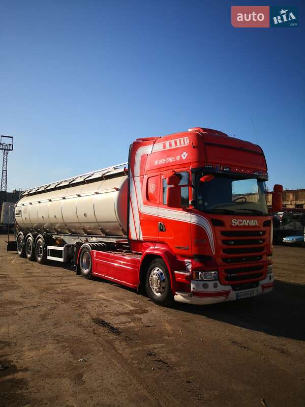 Цистерна напівпричіп Menci SA 2014 в Кам'янському