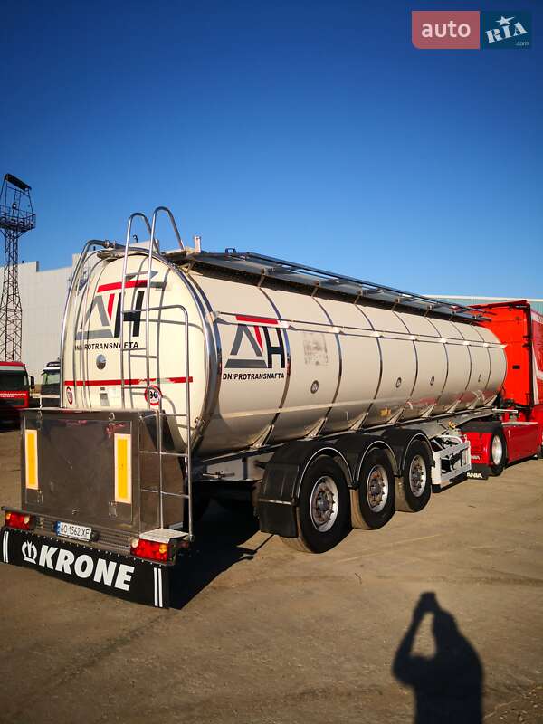 Цистерна напівпричіп Menci SA 2014 в Кам'янському