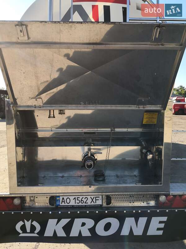 Цистерна напівпричіп Menci SA 2014 в Кам'янському