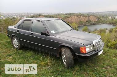 Седан Mercedes-Benz 190 1985 в Ужгороде