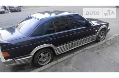 Седан Mercedes-Benz 190 1983 в 