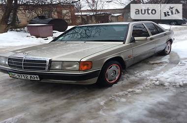 Седан Mercedes-Benz 190 1990 в 