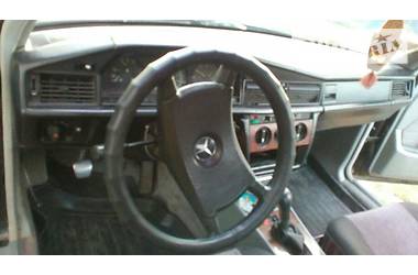 Седан Mercedes-Benz 190 1986 в Гайсине