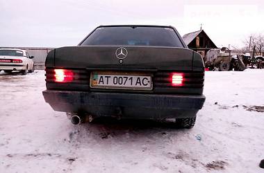 Седан Mercedes-Benz 190 1987 в Каменец-Подольском