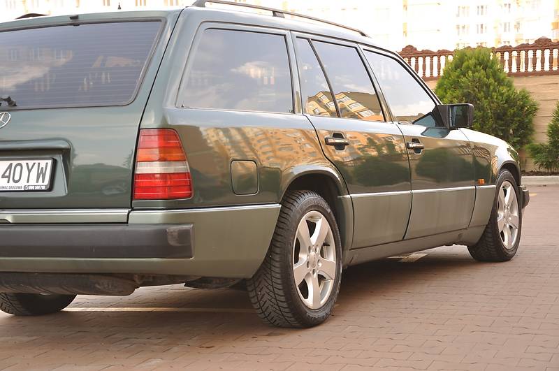 Универсал Mercedes-Benz 190 1991 в Киеве
