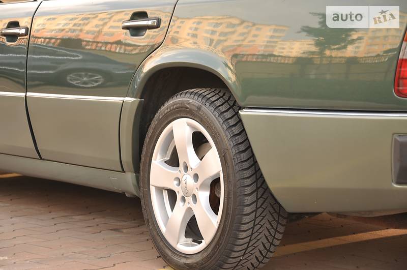 Универсал Mercedes-Benz 190 1991 в Киеве