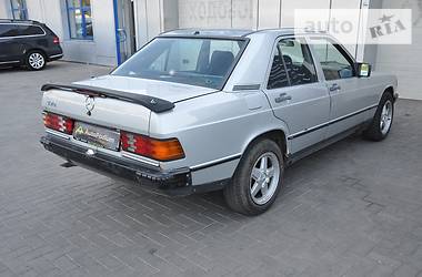 Седан Mercedes-Benz 190 1988 в Николаеве