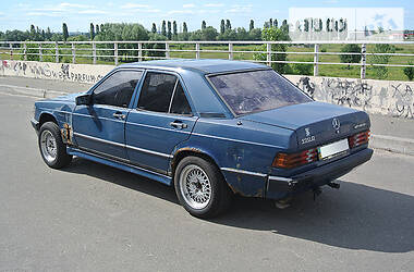 Седан Mercedes-Benz 190 1984 в Києві