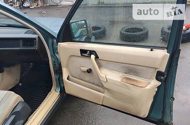 Седан Mercedes-Benz 190 1986 в 