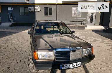 Седан Mercedes-Benz 190 1987 в Львове